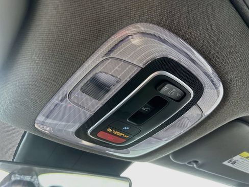 Used 2025 Hyundai Elantra SEL FWD image 34