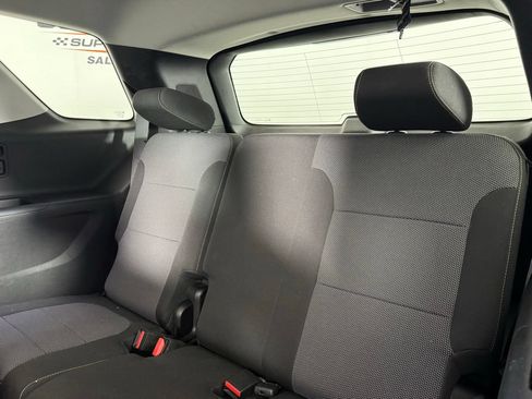 Used 2018 Chevrolet Traverse LT FWD image 31