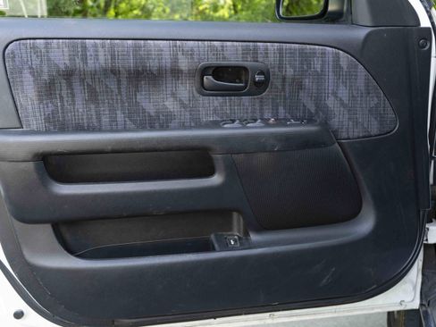 Used 2003 Honda CR-V LX image 35