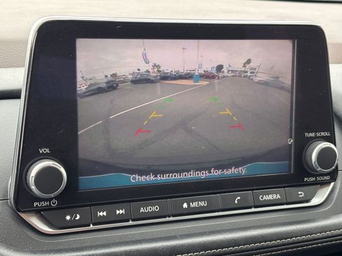 Used 2023 Nissan Rogue S FWD image 29