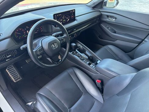 Used 2023 Honda Accord Sport image 9