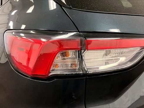 Used 2022 Ford Escape SEL image 28