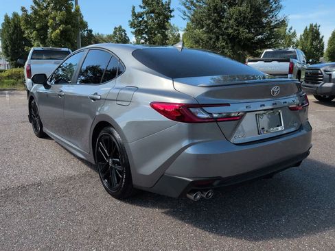 Used 2026 Toyota Camry SE FWD image 4