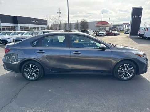 Used 2023 Kia Forte LXS image 8