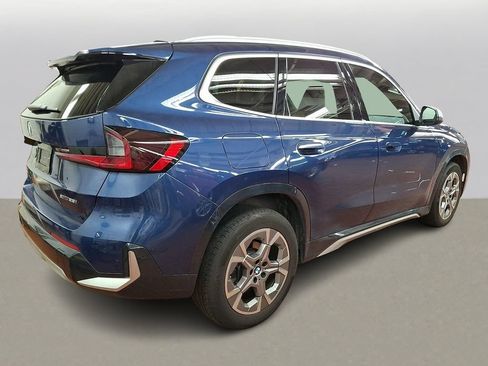 Used 2023 BMW X1 xDrive28i w/ Convenience Package AWD/4WD image 4