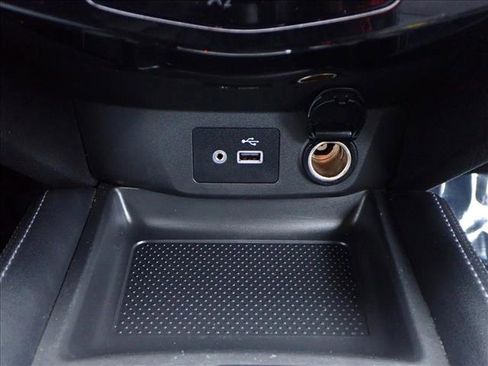 Used 2018 Nissan Rogue SL w/ Premium Package image 21