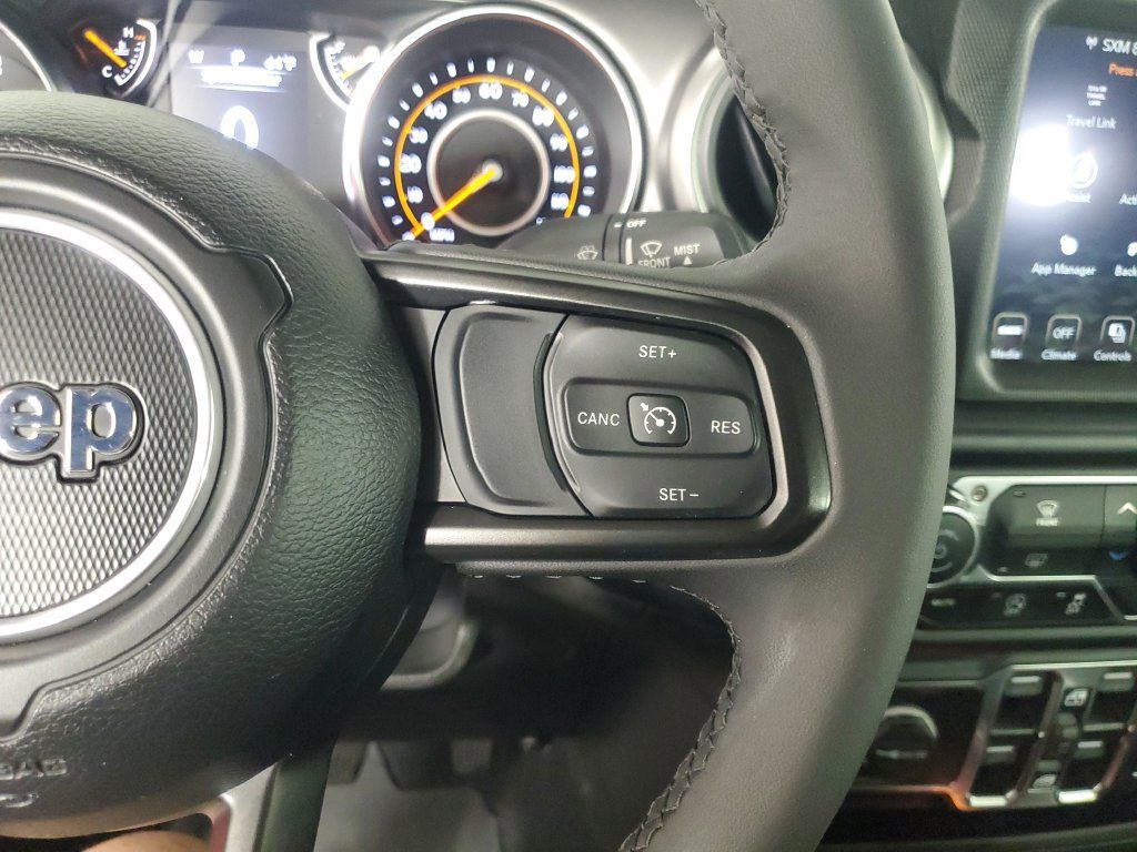 Used 2023 Jeep Gladiator Sport AWD/4WD image 25
