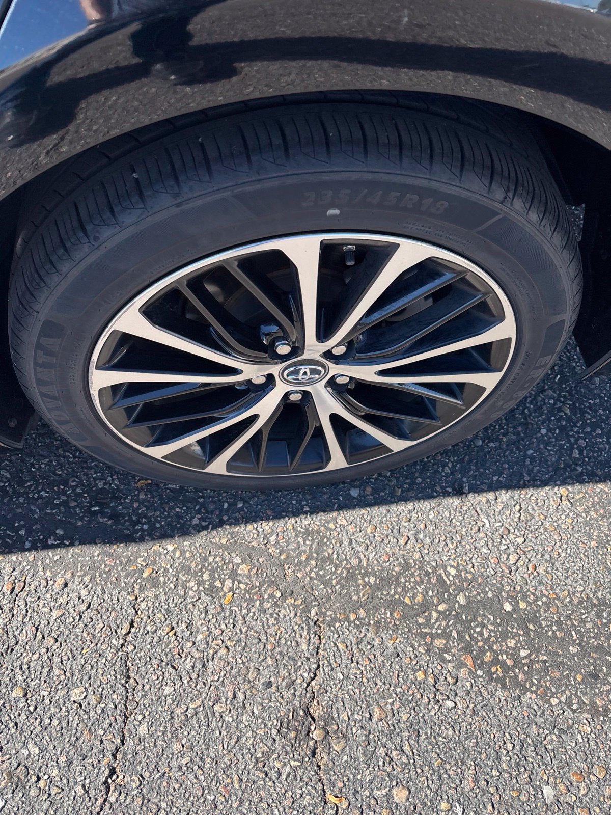 Used 2018 Toyota Camry SE FWD image 7
