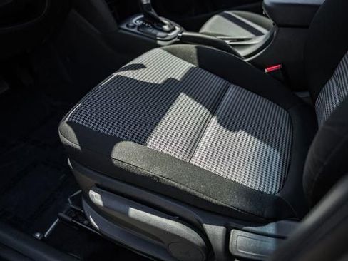 Used 2021 Hyundai Kona SE w/ Cargo Package image 27