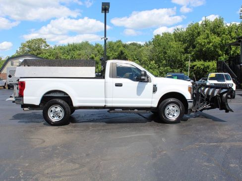 Used 2018 Ford F350 XL AWD/4WD image 4