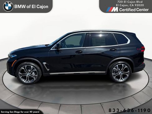 New 2026 BMW X5 xDrive40i w/ Climate Comfort Package image 8