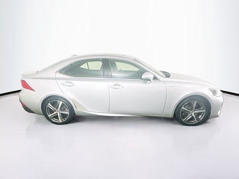 Used 2017 Lexus IS 200t w/ Premium Package RWD image 10