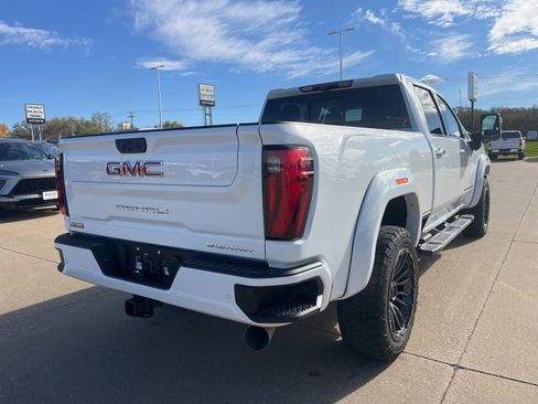 Used 2024 GMC Sierra 2500 Denali w/ Denali Reserve Package image 4