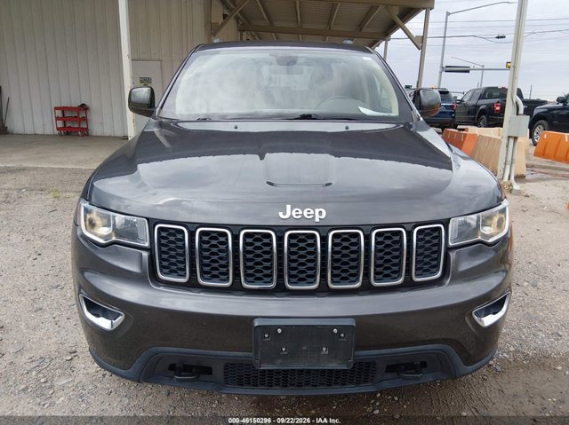 Used 2018 Jeep Grand Cherokee Laredo AWD/4WD image 6