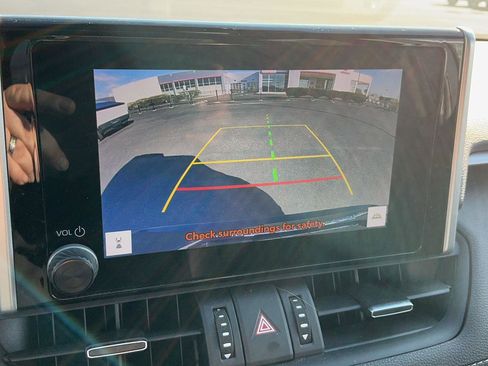 Used 2023 Toyota RAV4 XLE Premium image 25