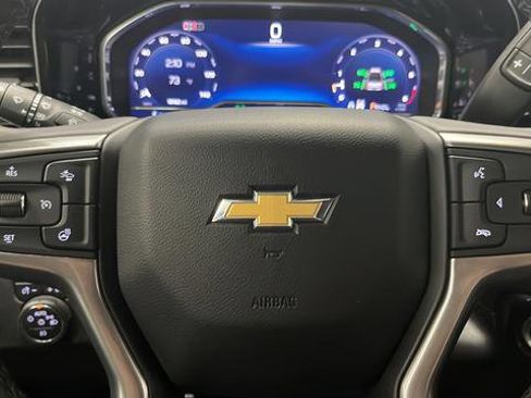 Used 2025 Chevrolet Silverado 2500 LT w/ Convenience Package AWD/4WD image 15