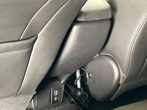 Used 2025 Buick Encore GX Preferred image 23