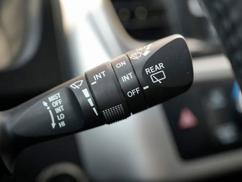 Used 2017 Toyota Highlander Limited image 47