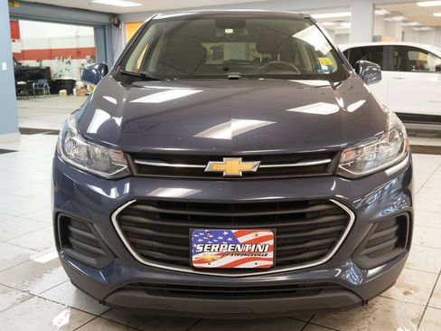 Used 2018 Chevrolet Trax LS FWD image 17
