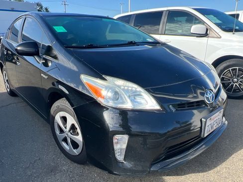 Used 2013 Toyota Prius Three FWD image 3