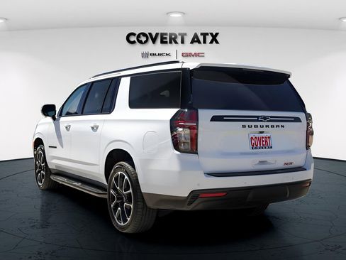 Used 2024 Chevrolet Suburban RST image 6