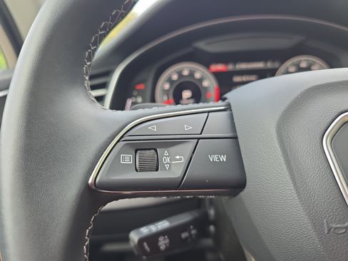 Used 2025 Audi Q7 3.0T Premium Plus AWD/4WD image 19