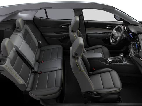 New 2026 Chevrolet Trax ACTIV FWD image 6
