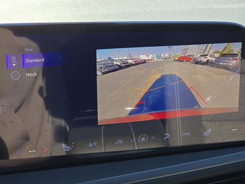 New 2026 Chevrolet Traverse LT w/ Midnight/Sport Edition image 4