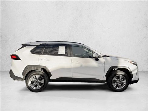 Used 2025 Toyota RAV4 XLE image 4