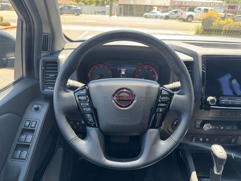 Used 2022 Nissan Frontier PRO-4X w/ Pro-4X Premium Package image 22