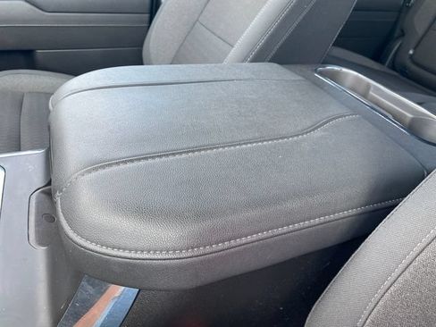 Used 2025 Chevrolet Silverado 2500 LT w/ Trail Boss Package AWD/4WD image 32