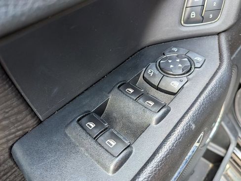 Used 2018 Ford Expedition Max Limited w/ Equipment Group 302A image 11