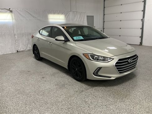 Used 2018 Hyundai Elantra Value Edition FWD image 4