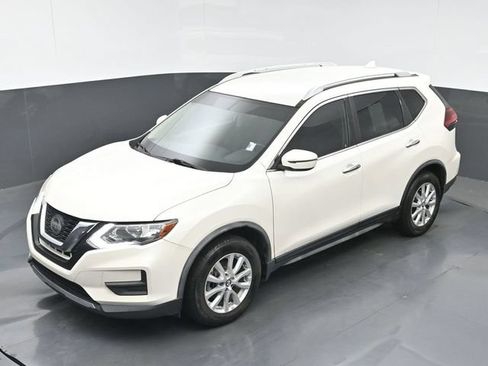 Used 2018 Nissan Rogue SV FWD image 29