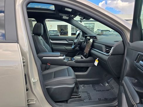 New 2026 GMC Terrain Elevation w/ Elevation Premium Package image 34