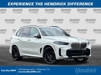 Used 2025 BMW X5 xDrive40i w/ M Sport Package video 1