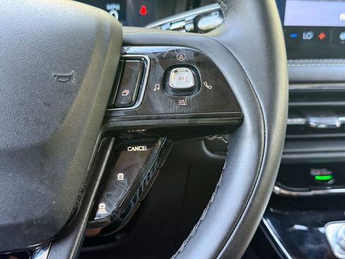 Used 2023 Lincoln Corsair AWD w/ Equipment Group 101A image 38