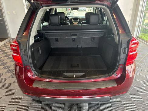 Used 2016 Chevrolet Equinox LTZ w/ Enhanced Convenience Package FWD image 11