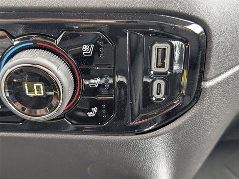 New 2025 Chevrolet Silverado 1500 LTZ w/ LTZ Premium Package image 19