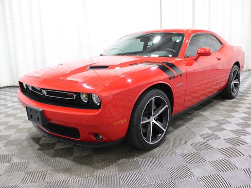 Used 2016 Dodge Challenger R/T image 31