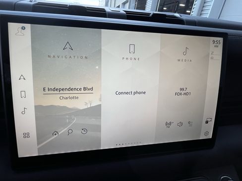 Used 2024 Land Rover Defender 130 Outbound image 22