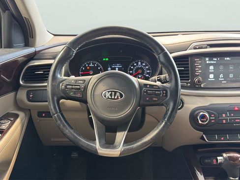Used 2017 Kia Sorento EX AWD/4WD image 12