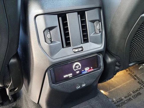 Certified 2025 BMW X3 xDrive30i w/ Premium Package AWD/4WD image 23