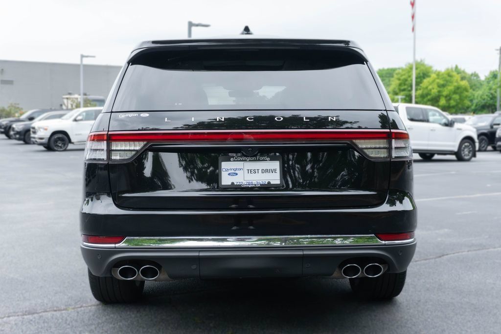 Used 2025 Lincoln Aviator Reserve w/ Equipment Group 201A AWD/4WD image 10