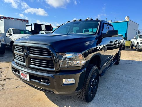 Used 2016 RAM 2500 Big Horn w/ Black Appearance Group image 2