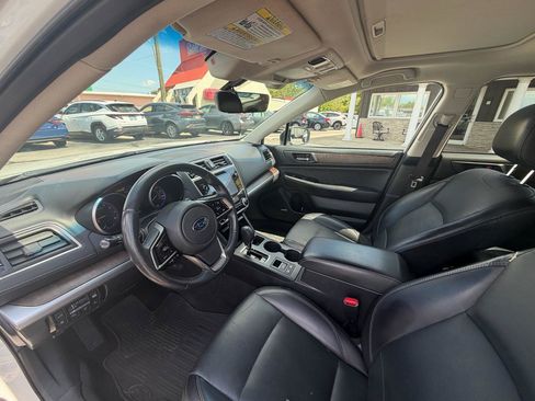 Used 2018 Subaru Outback 2.5i Limited AWD/4WD image 10