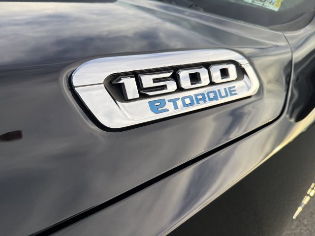 Used 2023 RAM 1500 Big Horn AWD/4WD image 33