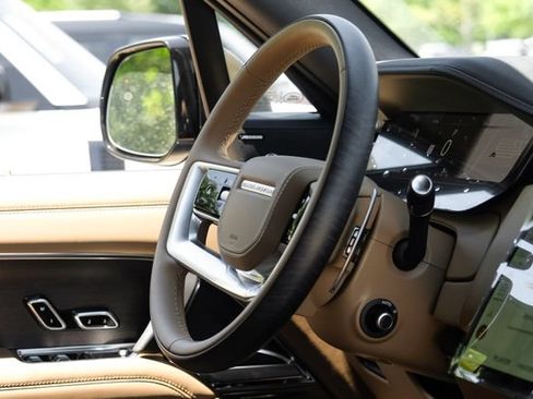 New 2026 Land Rover Range Rover SE AWD/4WD image 17