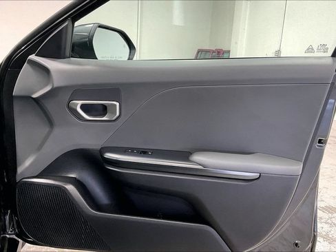 Used 2025 Kia K4 FWD image 22