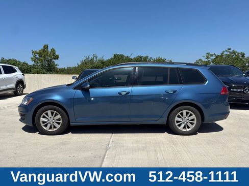 Used 2015 Volkswagen Golf S FWD image 6